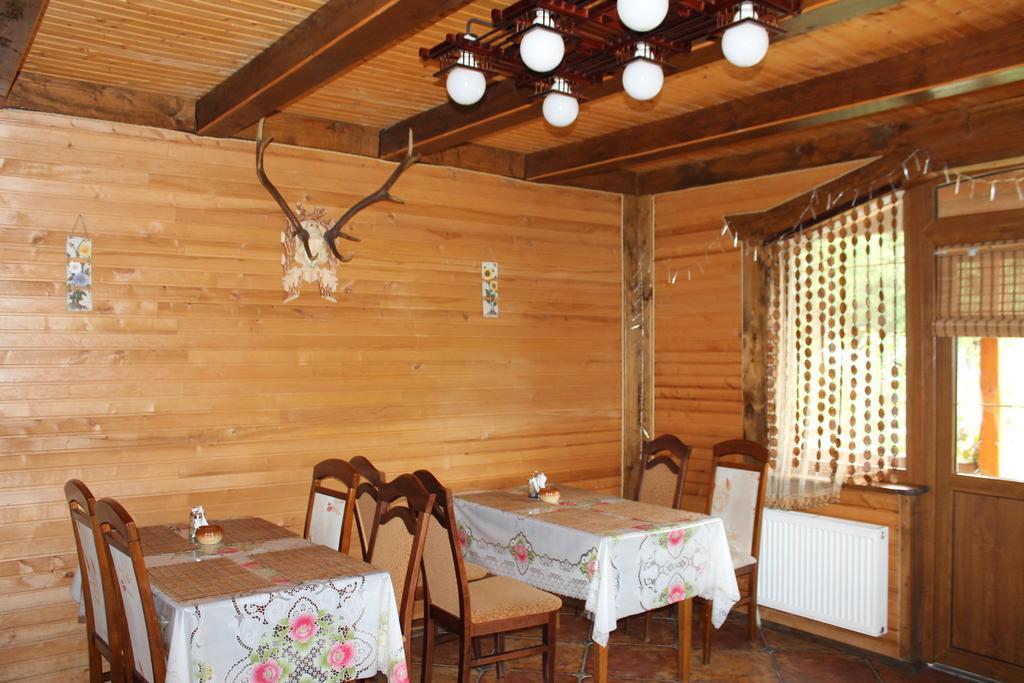 Cottage U Yaremy Mykulychyn Exterior photo