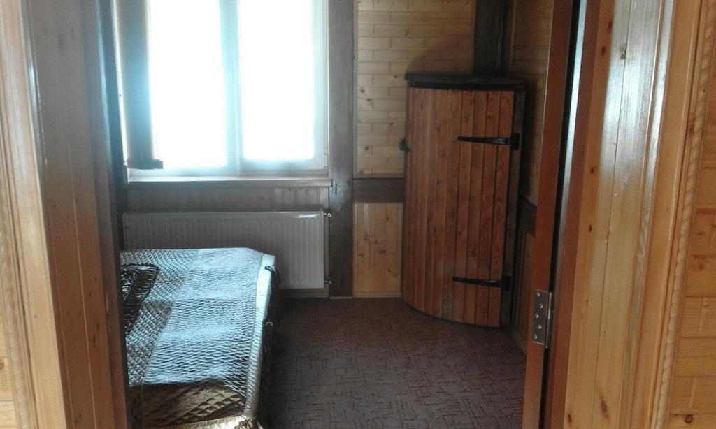 Cottage U Yaremy Mykulychyn Exterior photo